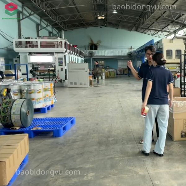 Xưởng sản xuất bao bì khăn lạnh uy tín - Bao Bì Đông Vũ
