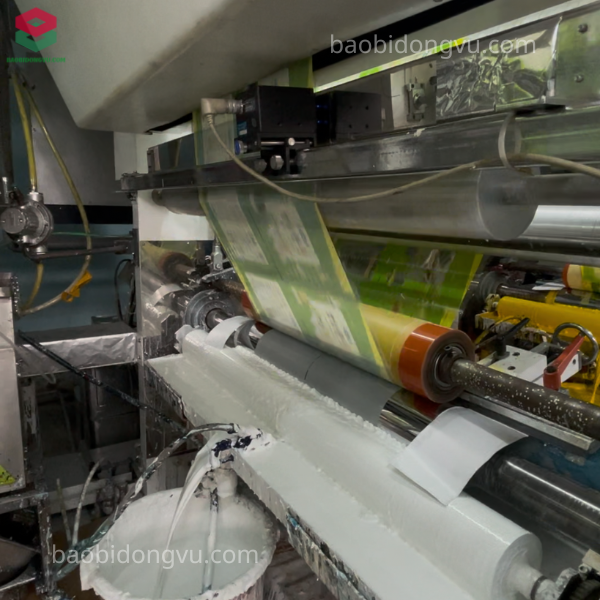 In ống đồng tại xưởng Bao Bì Đông Vũ