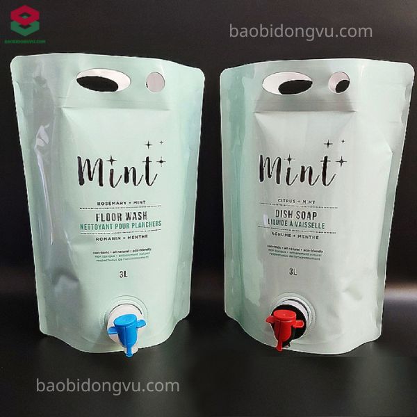 Mẫu bao bì nước giặt đồ thiết kế độc đáo có vòi rót