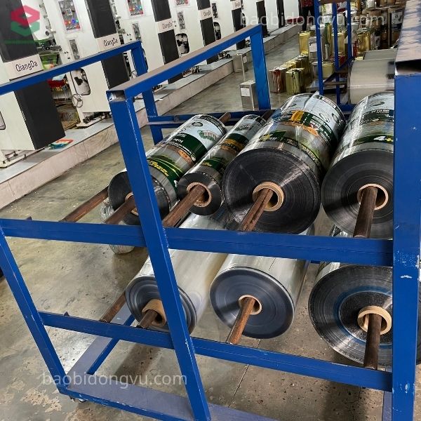 In trục ống đồng tại Bao Bì Đông Vũ