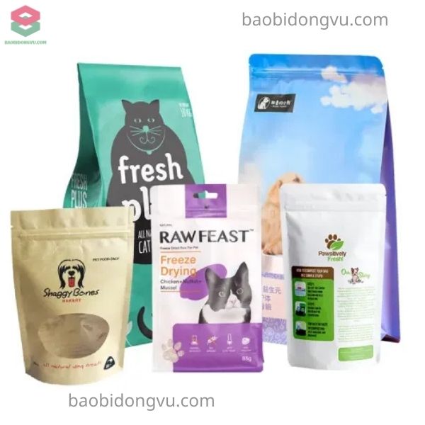 Các thiết kế bao bì thức ăn chó mèo hiện đại