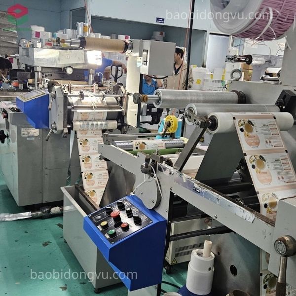 Xưởng sản xuất túi zip đựng kẹo Đông Vũ với quy mô lớn cung ứng ổn định quanh năm