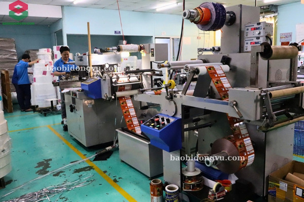 Xưởng in Đông Vũ in túi 4 cạnh chất lượng cao