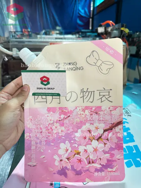 túi có vòi đáy đứng được in ấn sắc nét và phủ mờ