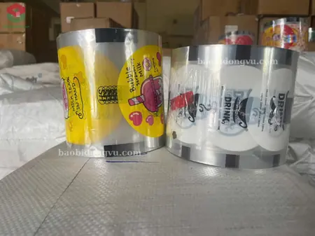 Cuộn màng ép ly dập nắp nhựa in logo