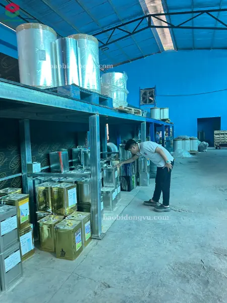 KCS kiểm tra nguyên vật liệu màng ghép bao bì