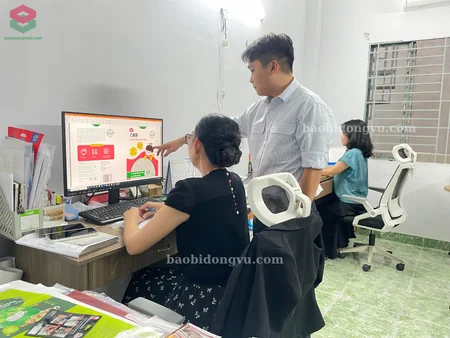 chỉnh sửa thiết kế túi theo yêu cầu của khách