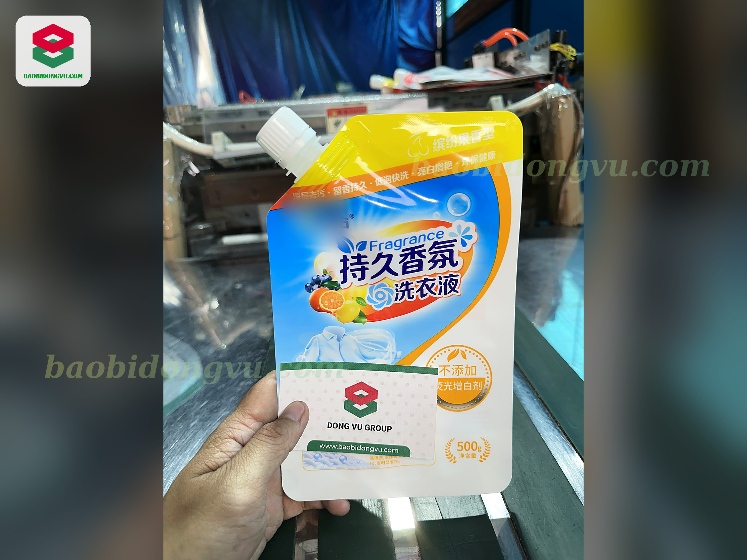 Yellow and blue 500 g laundry liquid spout pouch with fruit print, custom made in Vietnam