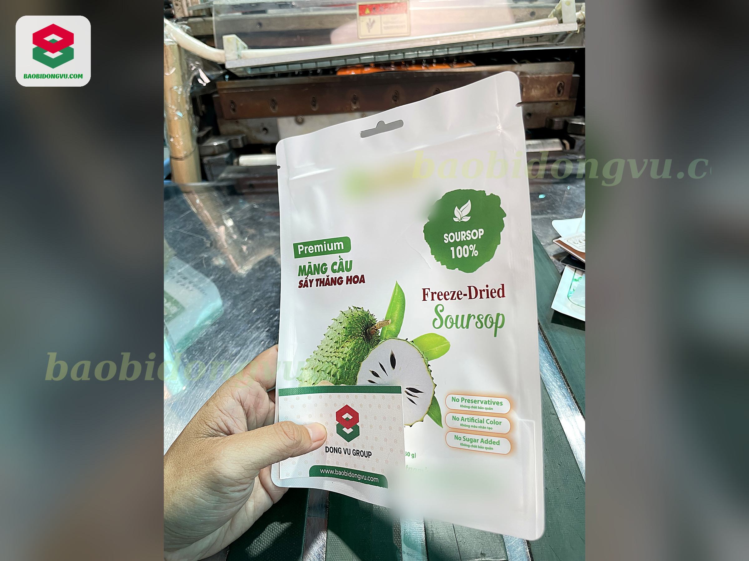 White stand-up zipper pouch with hang hole for freeze-dried fruit, custom printed in Vietnam